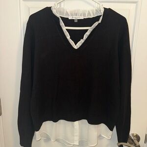 NWOT Womens v neck sweater blouse